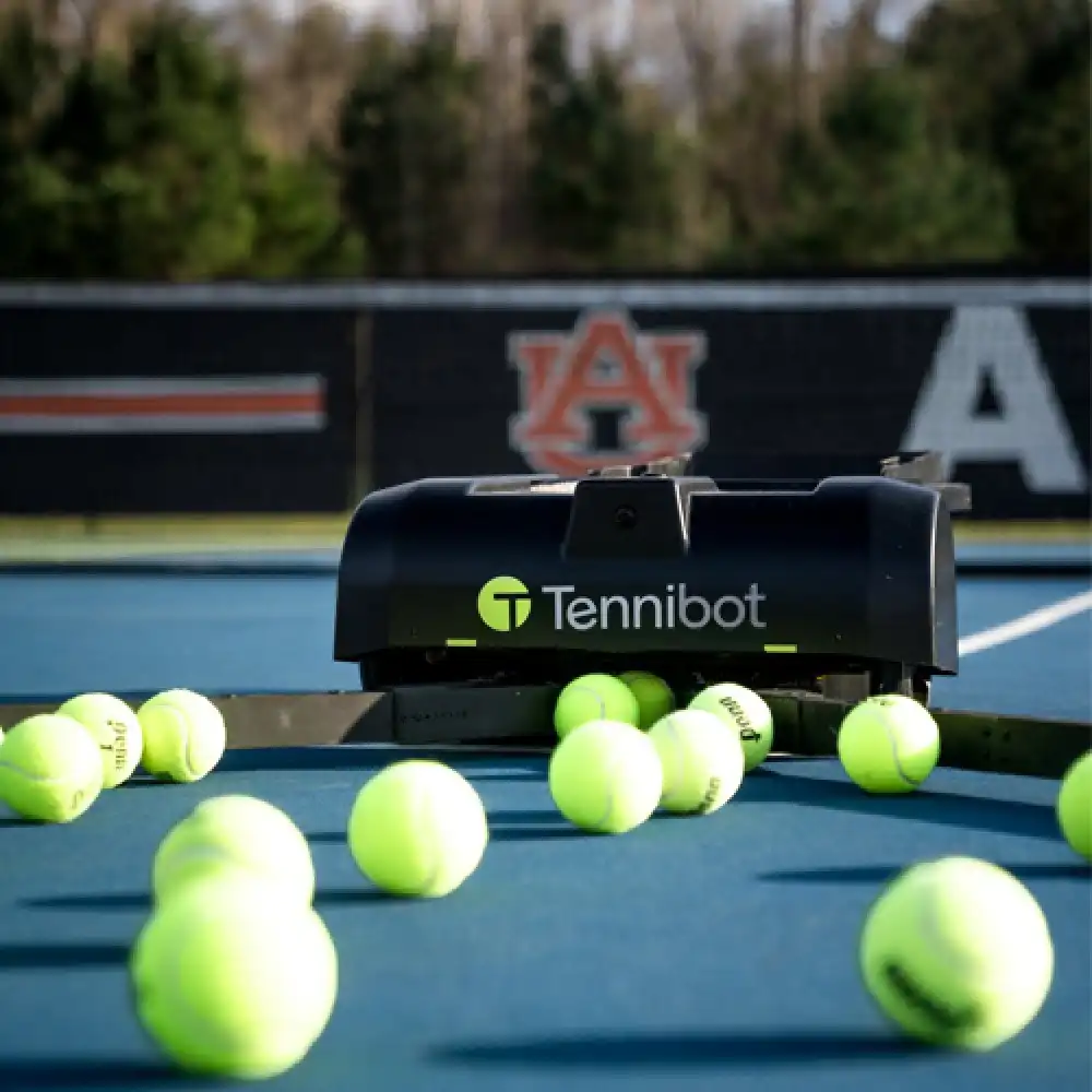 Tennibot — ИИ устройство для сбора теннисных мячей